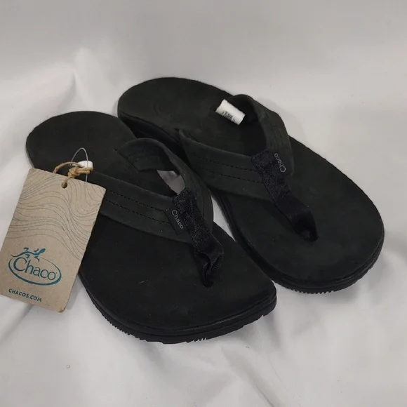 Chaco | Shoes | Nwt Chaco Classics Black Leather Sandala  display picture 3